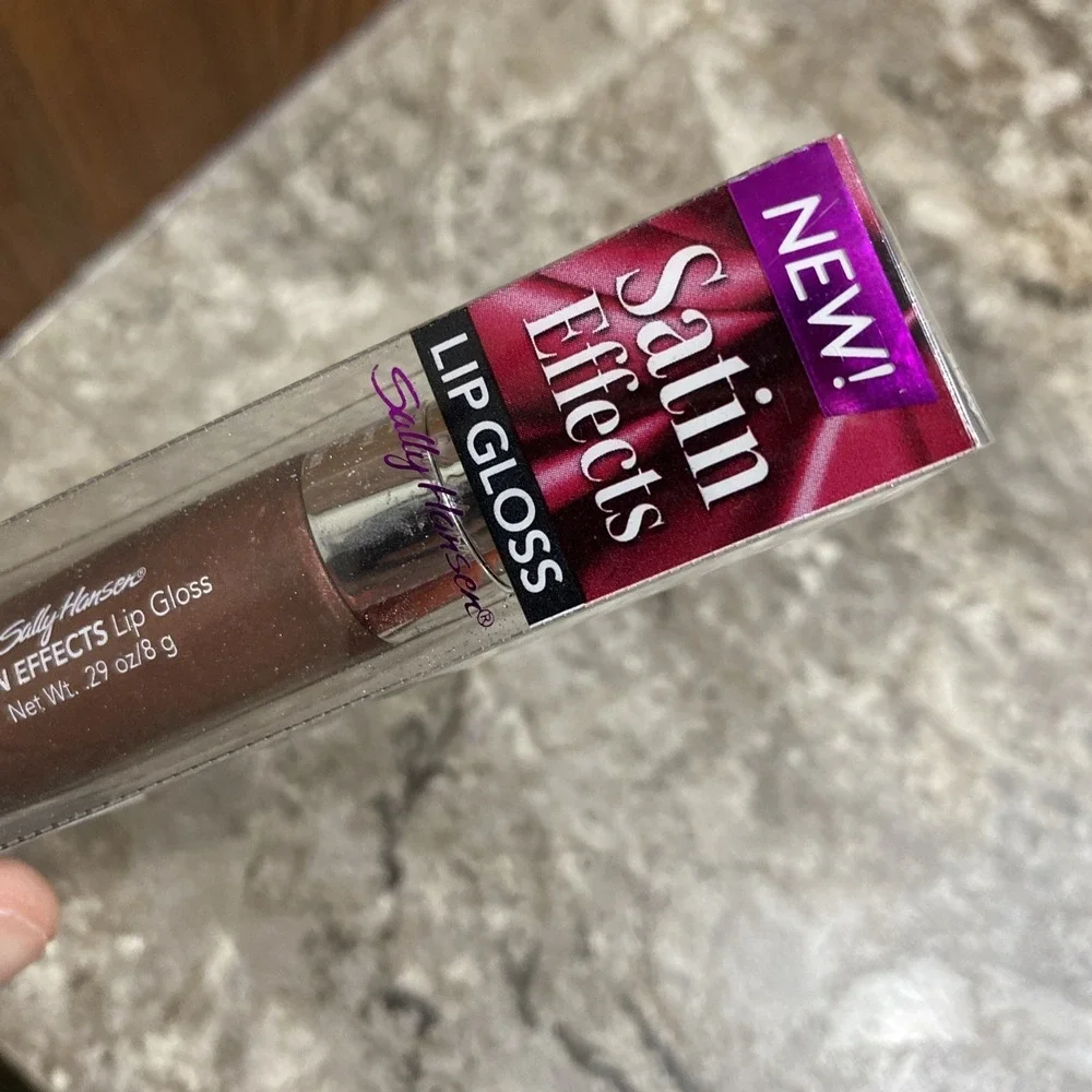 Sally Hansen‎ SATIN EFFECTS LIP GLOSS Feels Like Satin ~ 6646-45 SEXY ~ NEW